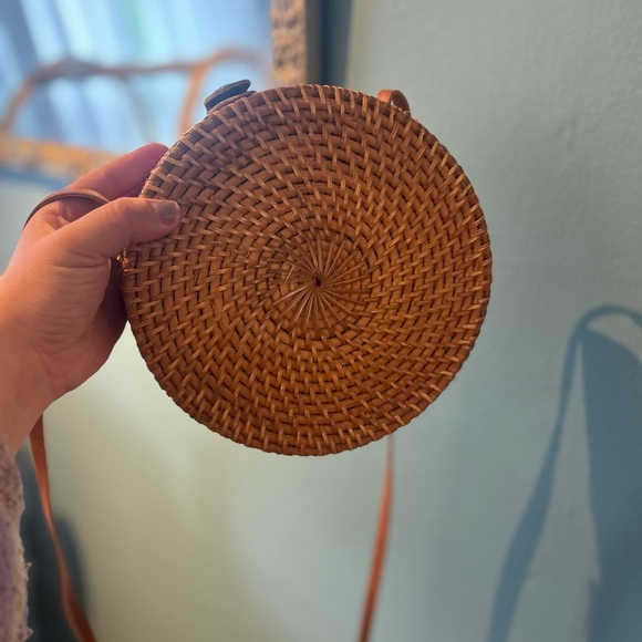 Crossbody Small Basket Purse - Picture 4 of 4